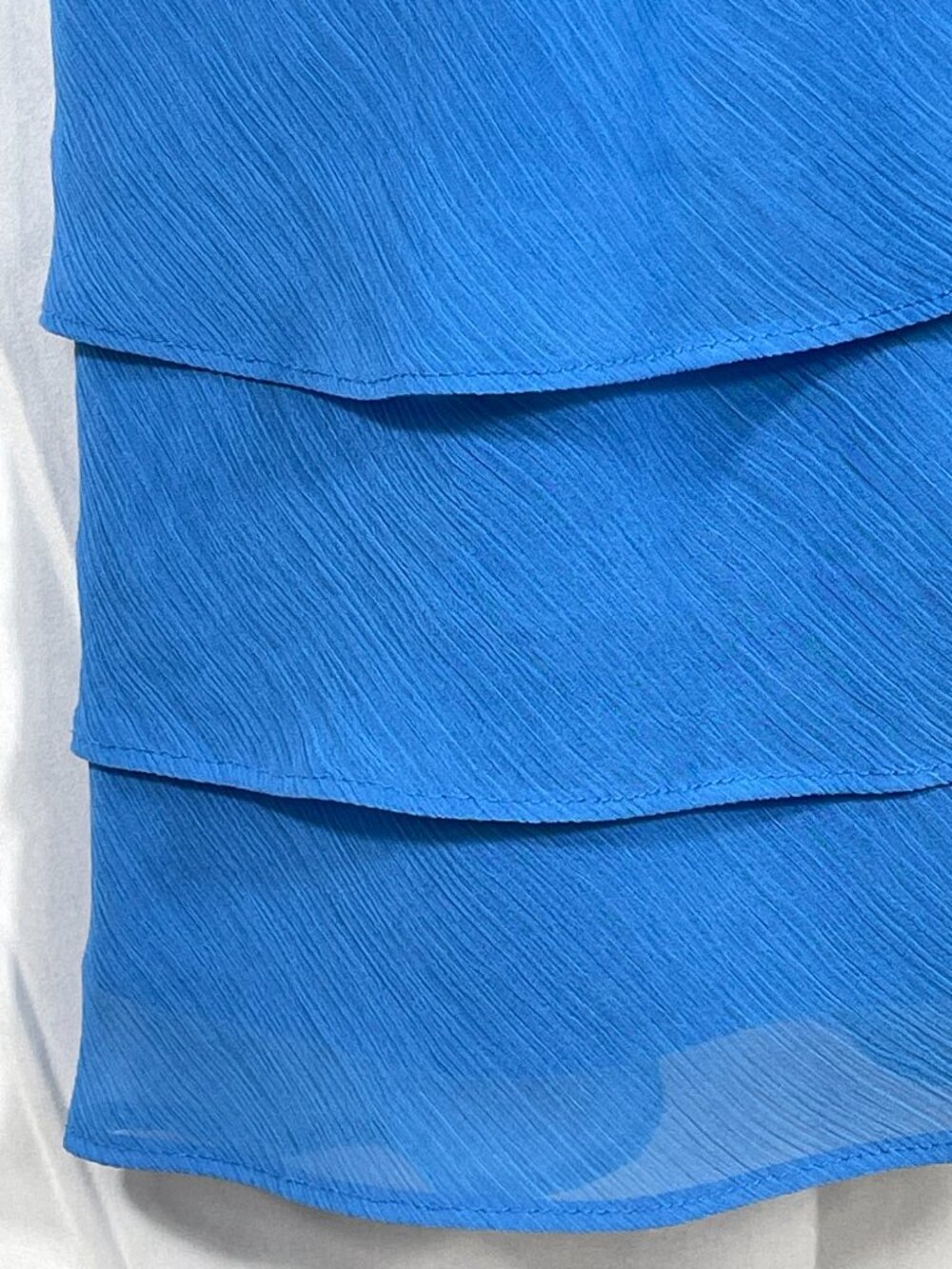 London Times Blue Tiered Chiffon Cocktail Dress Sleeveless V-Neck Size 8 - Picture 7 of 11